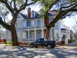 Big Blue House - Both Units - Near Forsyth Park