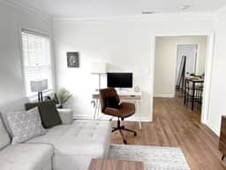 Ardsley Upscale Living Unit #4