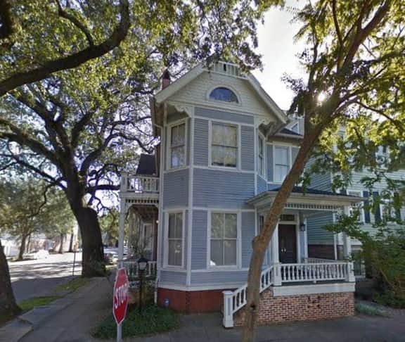 Big Blue House - Near Forsyth Park - Lower
