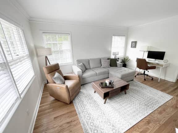 Ardsley Upscale Living Unit #4