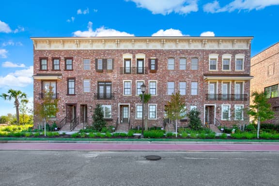 Eastern Wharf Luxury Townhome