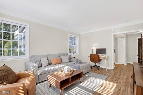 Ardsley Upscale Living Unit #2